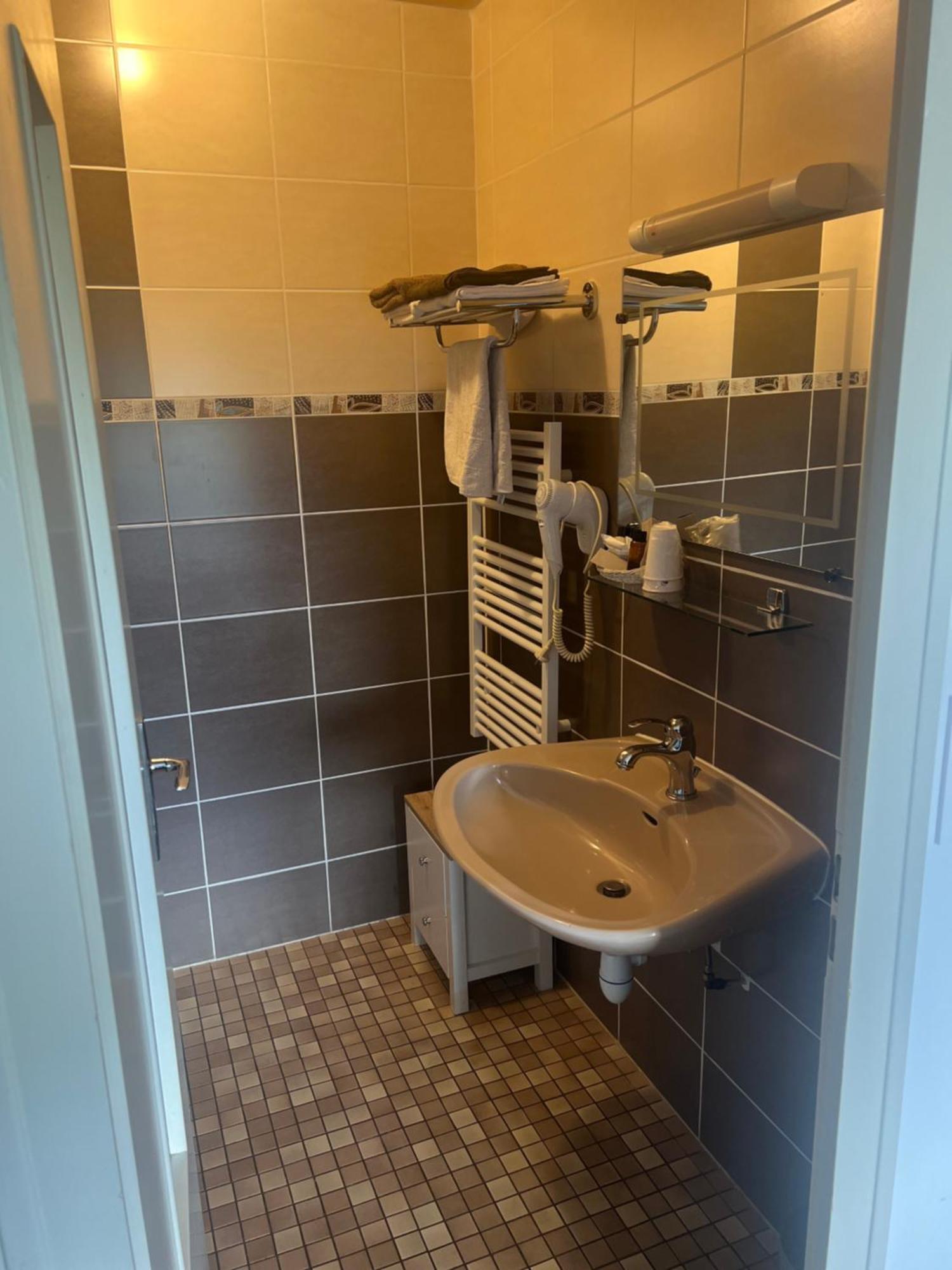 Hotel Le Sorgia Bellegarde-sur-Valserine Esterno foto